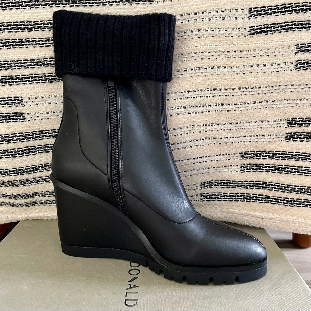 COPY - Donald Pliner Sindie 30 Stretch Zip Up Wedge Boots Size 6.5 NWT
